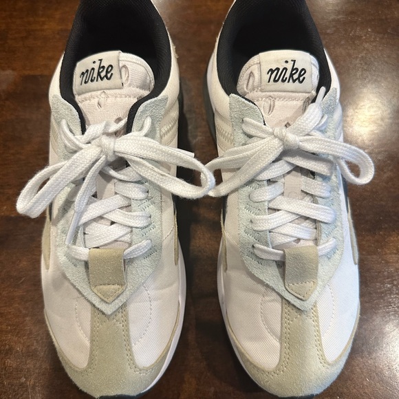 Nike Women’s Air Max Pre-Day Retro Running Shoes size 6.5 - Picture 5 of 9